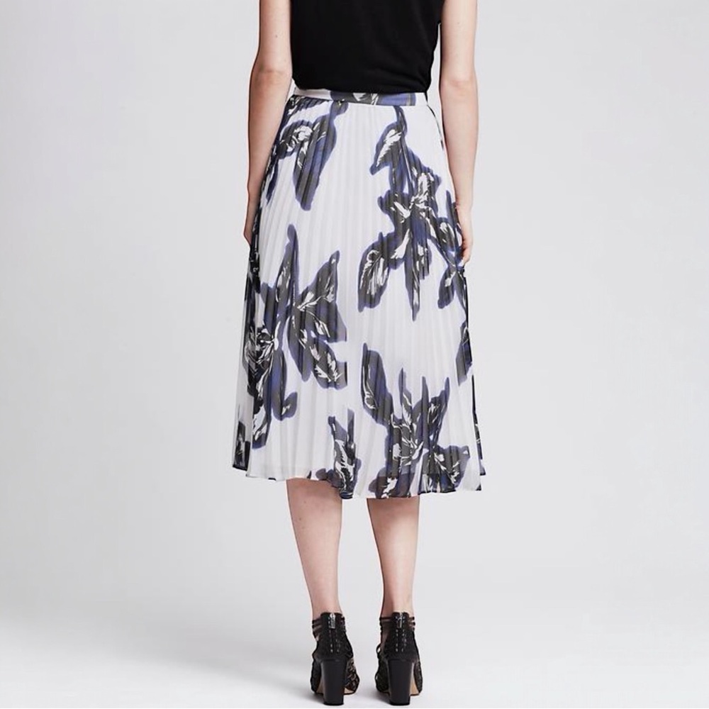Banana Republic Floral Chiffon Pleated Midi Skirt 16 Plus Box Pleat Spring - Picture 2 of 11